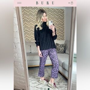 BURU Everyday pant in purple cheetah